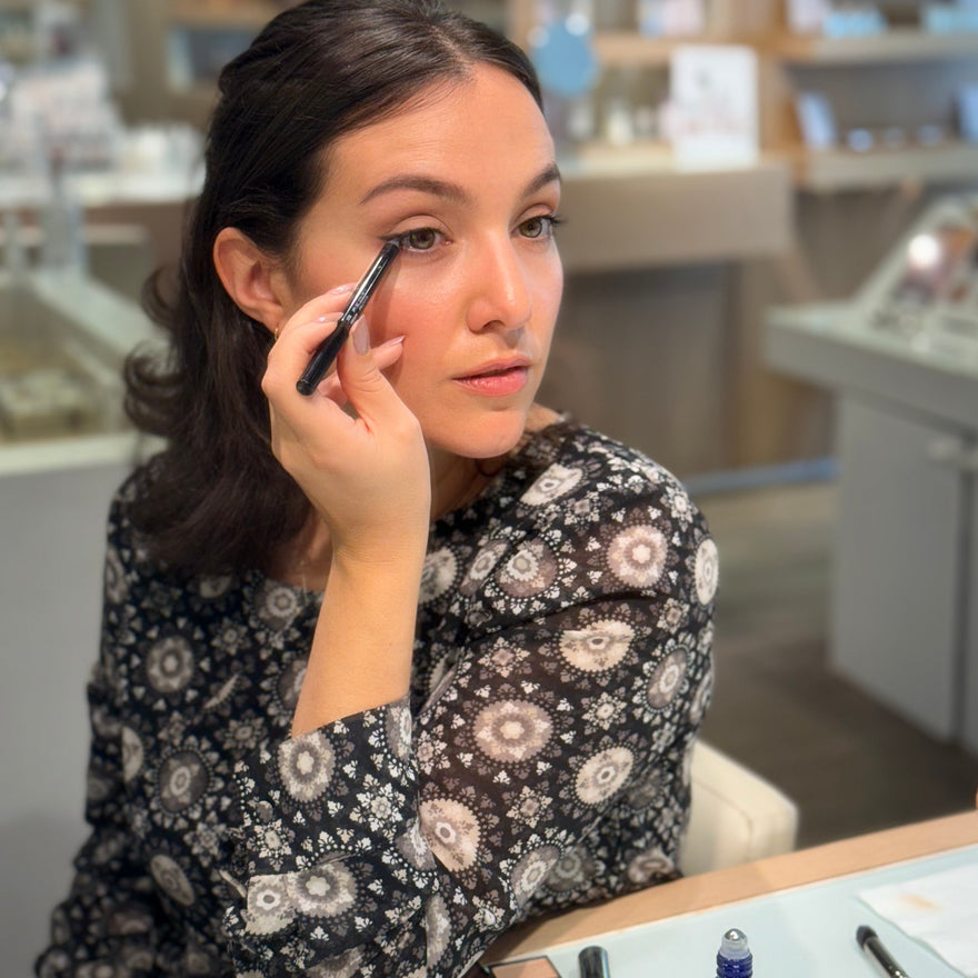 How To Stop Your Eyeliner Smudging